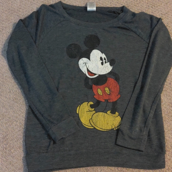 DISNEY Mickey Long Sleeve TShirt in Medium EUC Junior Sizing - Picture 1 of 4